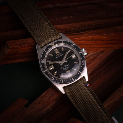 TECHNOS Sky Diver 200M - Diver Vintage - DropAndWatch