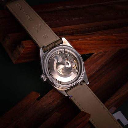 TECHNOS Sky Diver 200M - Diver Vintage - DropAndWatch