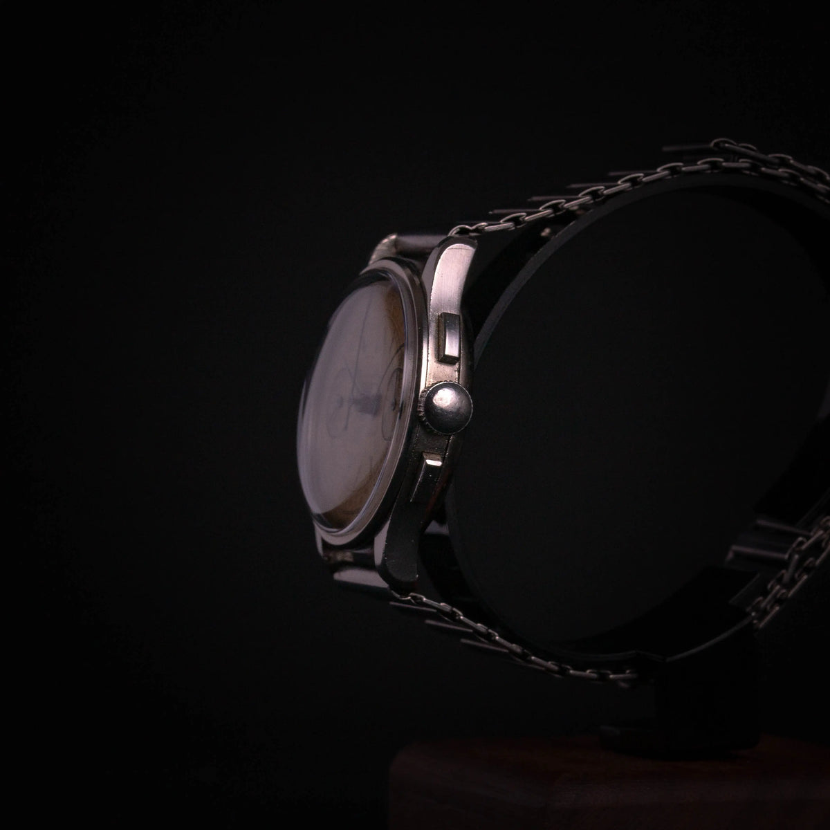 UNIVERSAL GENEVE Compur 22420 - DropAndWatch