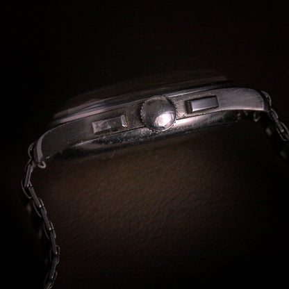 UNIVERSAL GENEVE Compur 22420 - DropAndWatch