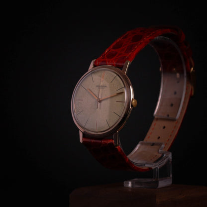 UNIVERSAL GENEVE Dresswatch vintage Cal. 1105