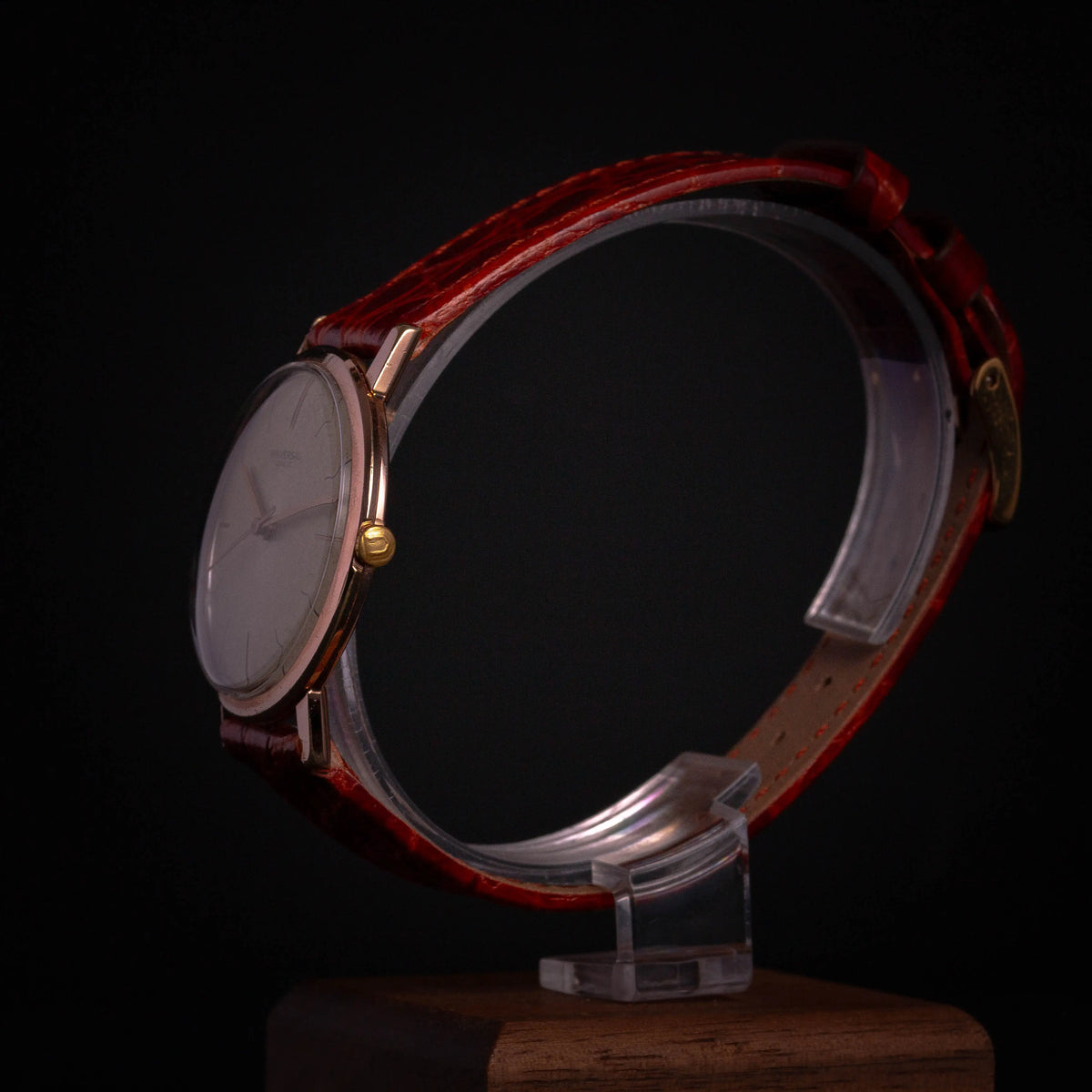UNIVERSAL GENEVE Dresswatch vintage Cal. 1105