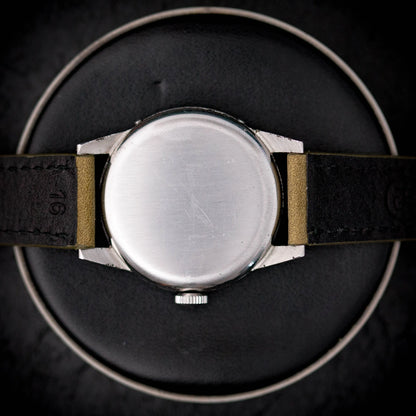 UNIVERSAL GENEVE Triple Date ref. 21301 Universal Genève
