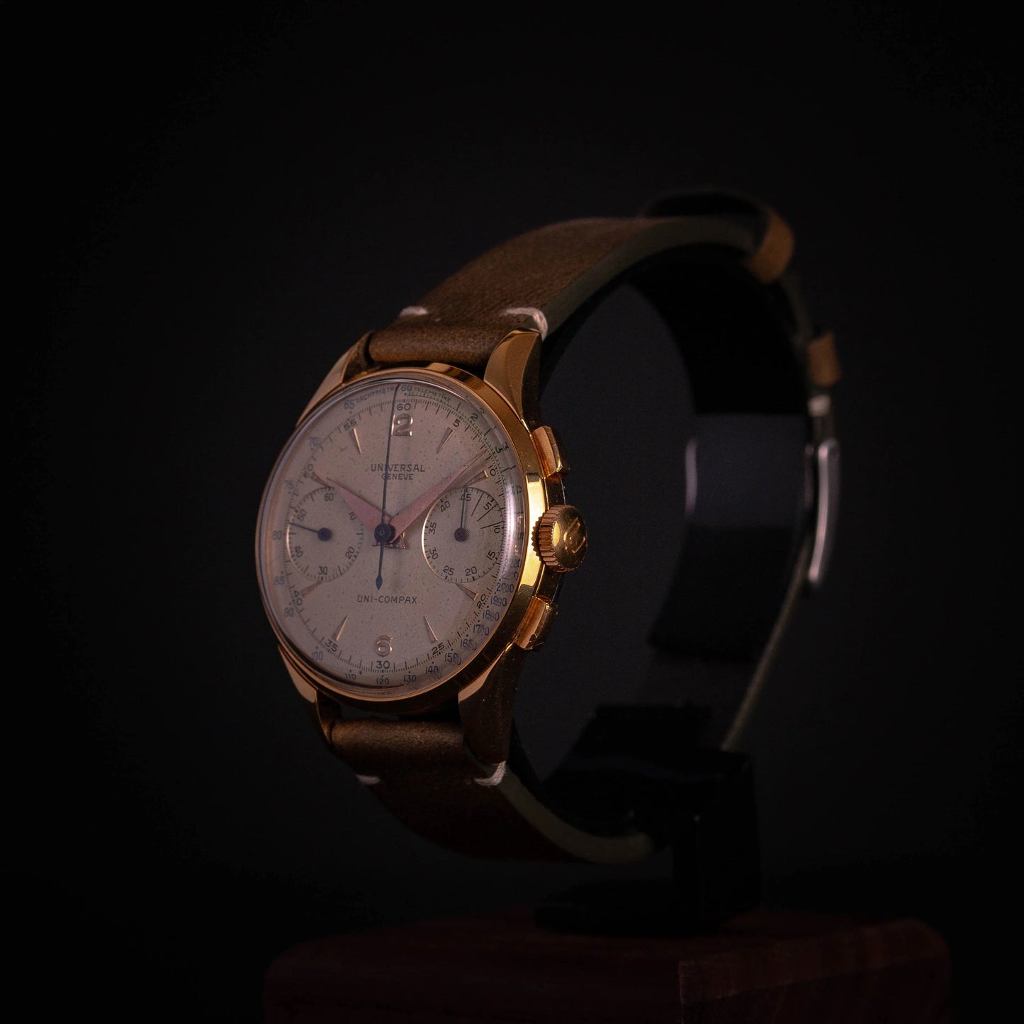 UNIVERSAL GENEVE Uni-Compax 42413/1 Universal Genève