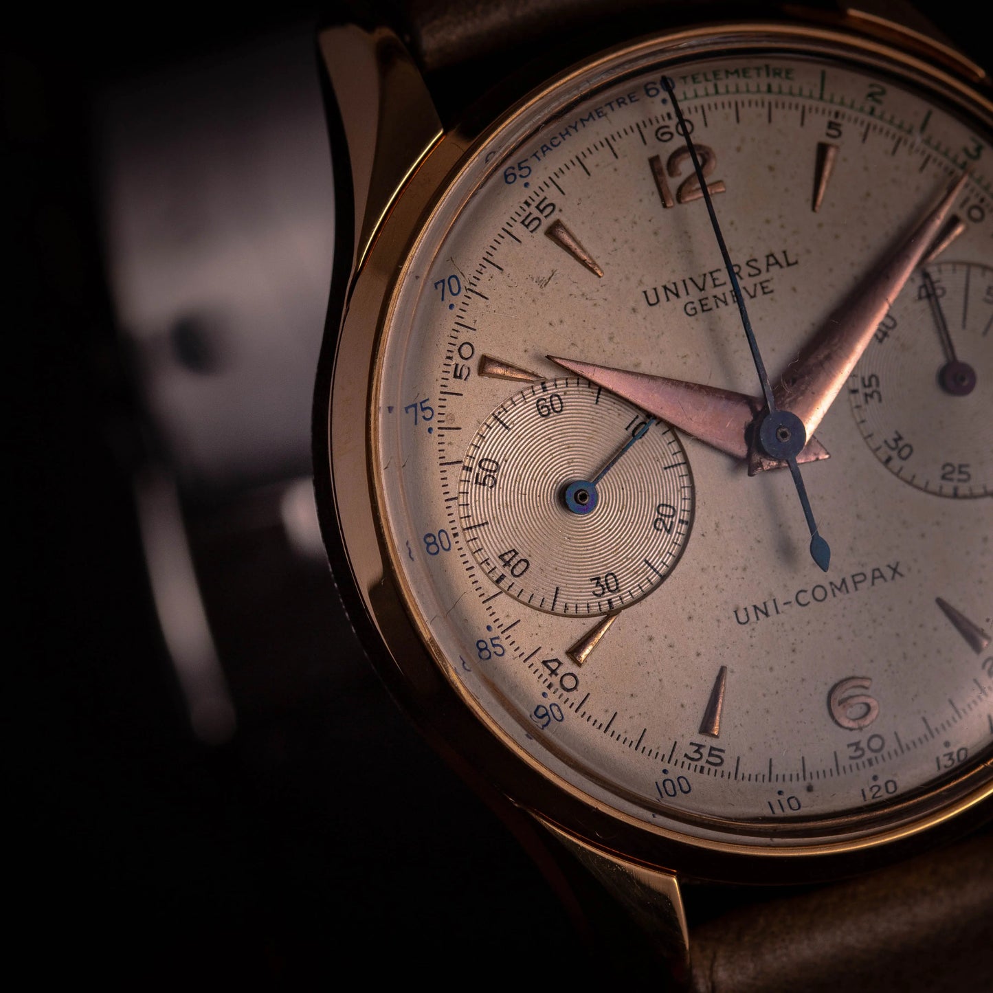 UNIVERSAL GENEVE Uni-Compax 42413/1 Universal Genève