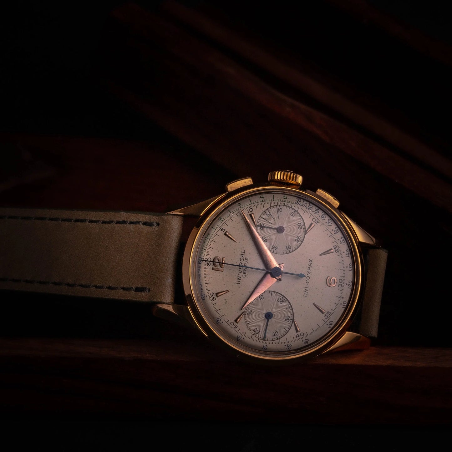 UNIVERSAL GENEVE Uni-Compax 42413/1