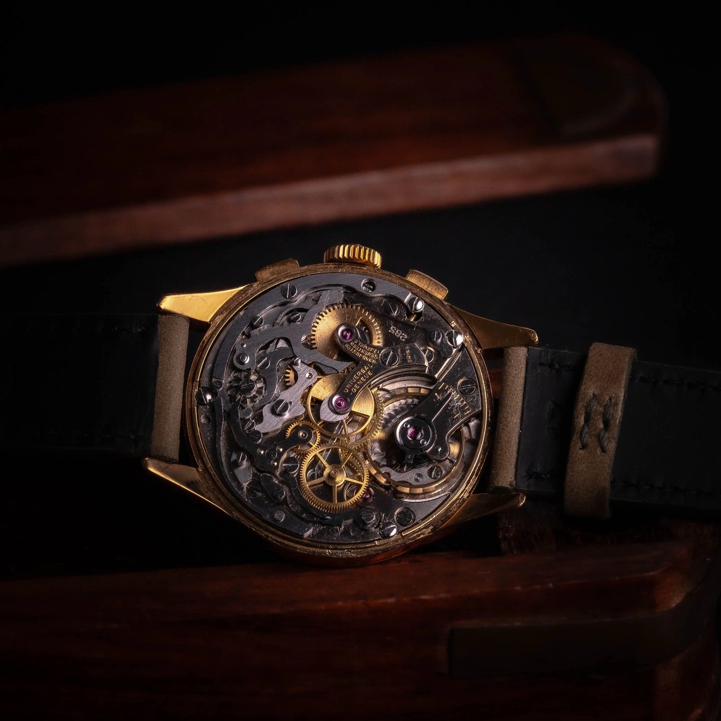 UNIVERSAL GENEVE Uni-Compax 42413/1