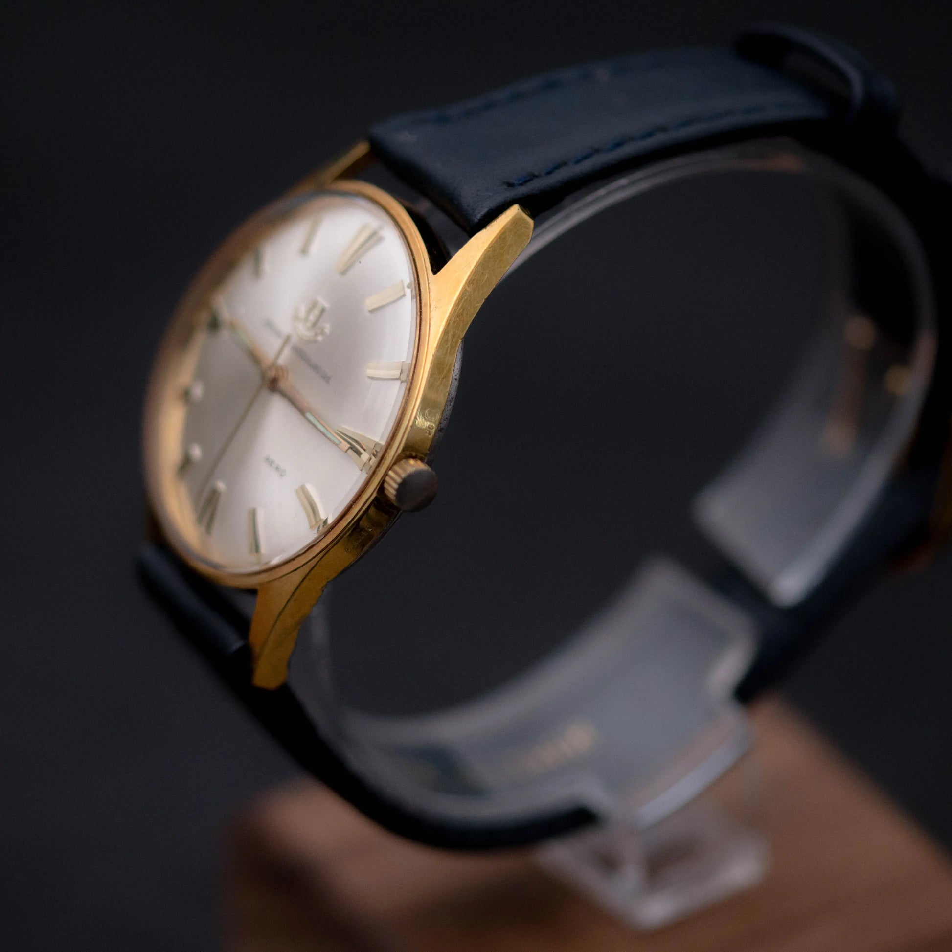 WATCHES OF SWITZERLAND Aero WATCHES OF SWITZERLAND