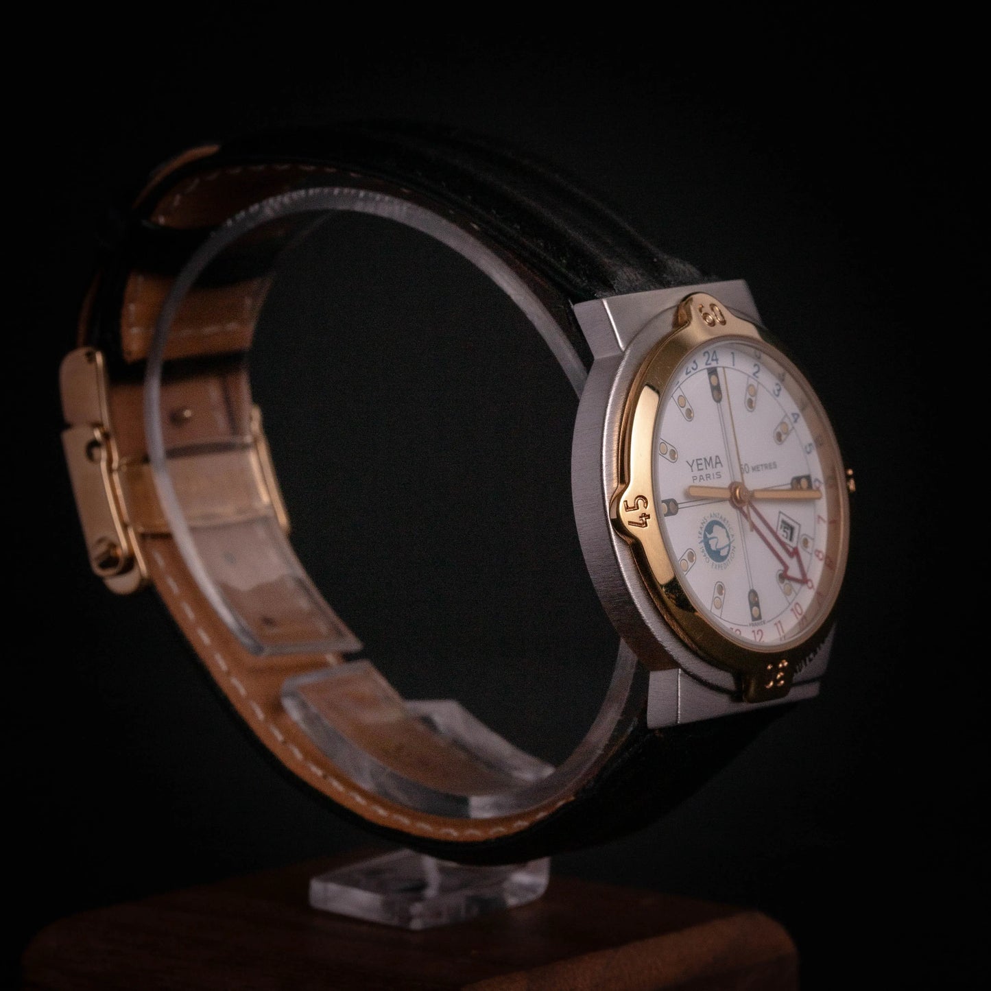 YEMA Paris Adventurer Expedition Trans-Antartica - DropAndWatch
