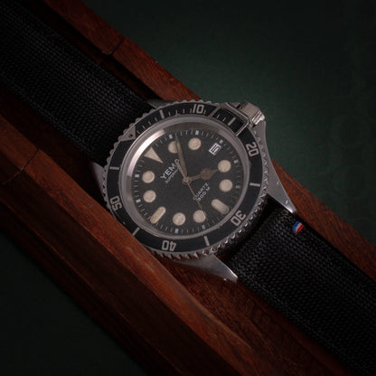 YEMA Superman 2 Quartz 300M Y90056 - DropAndWatch