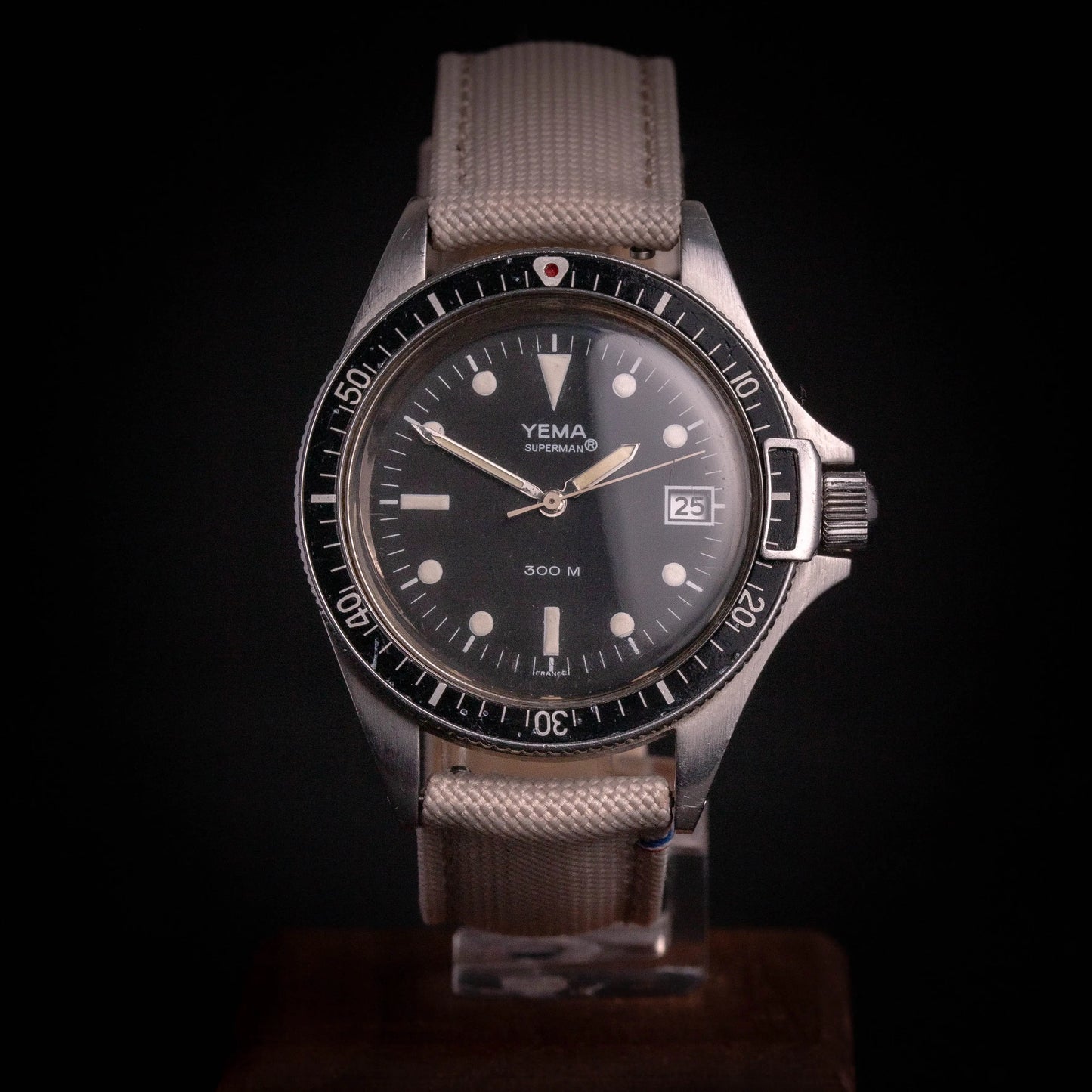 YEMA Superman 300M Y90016 - DropAndWatch