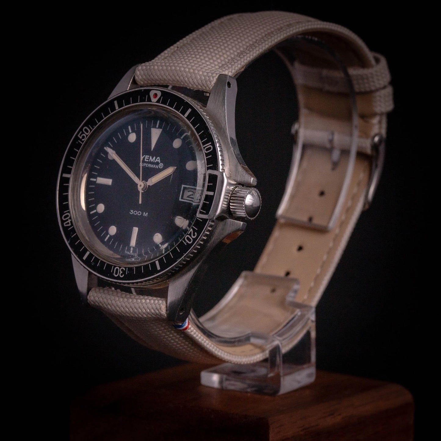 YEMA Superman 300M Y90016 - DropAndWatch