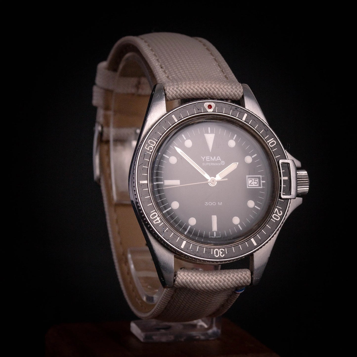 YEMA Superman 300M Y90016 - DropAndWatch