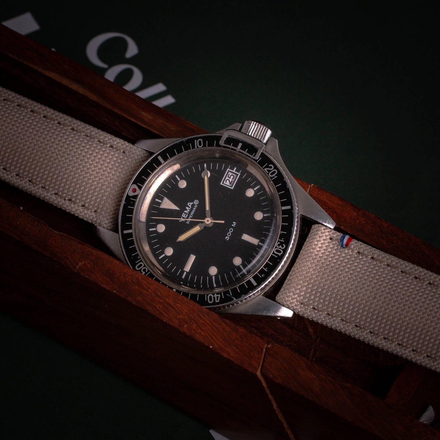 YEMA Superman 300M Y90016 - DropAndWatch