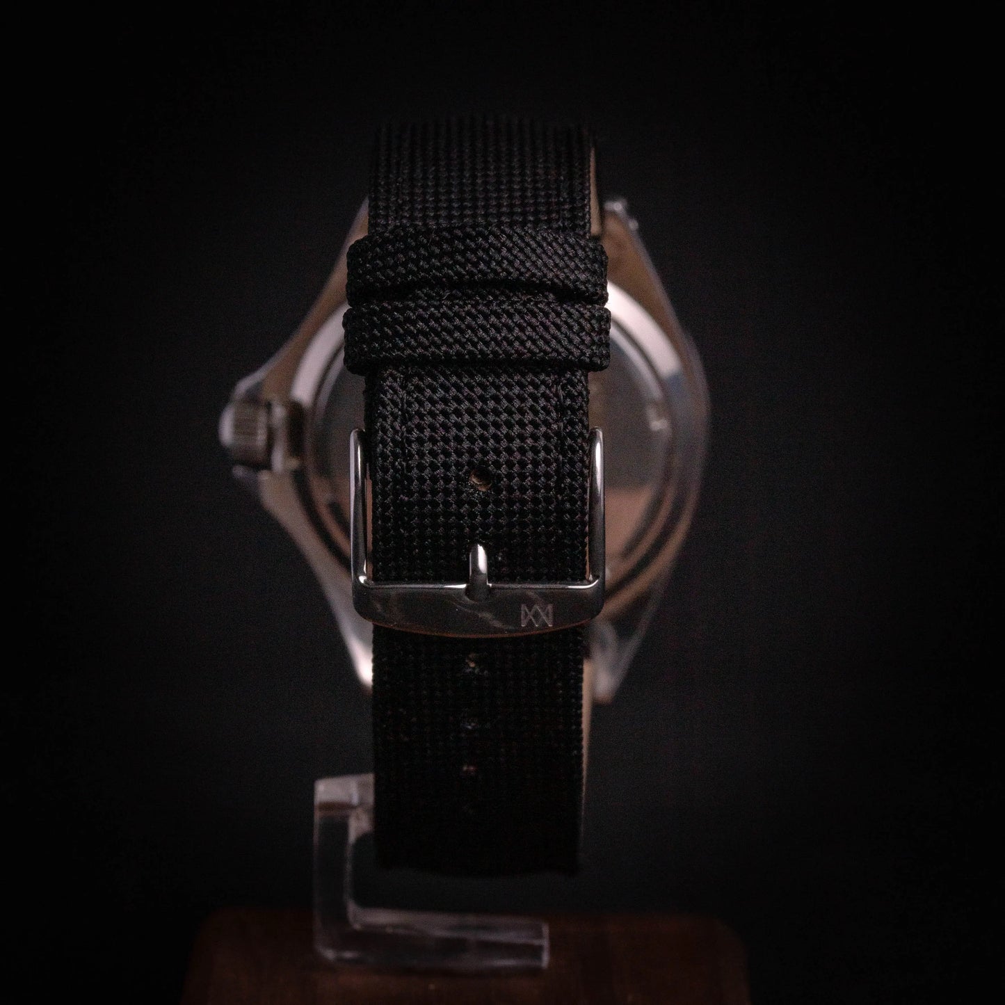 YEMA Superman Croix Rouge Quartz 300M Y90016 - DropAndWatch