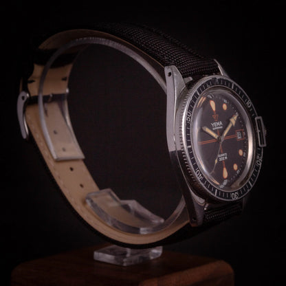 YEMA Superman Croix Rouge Quartz 300M Y90016 - DropAndWatch