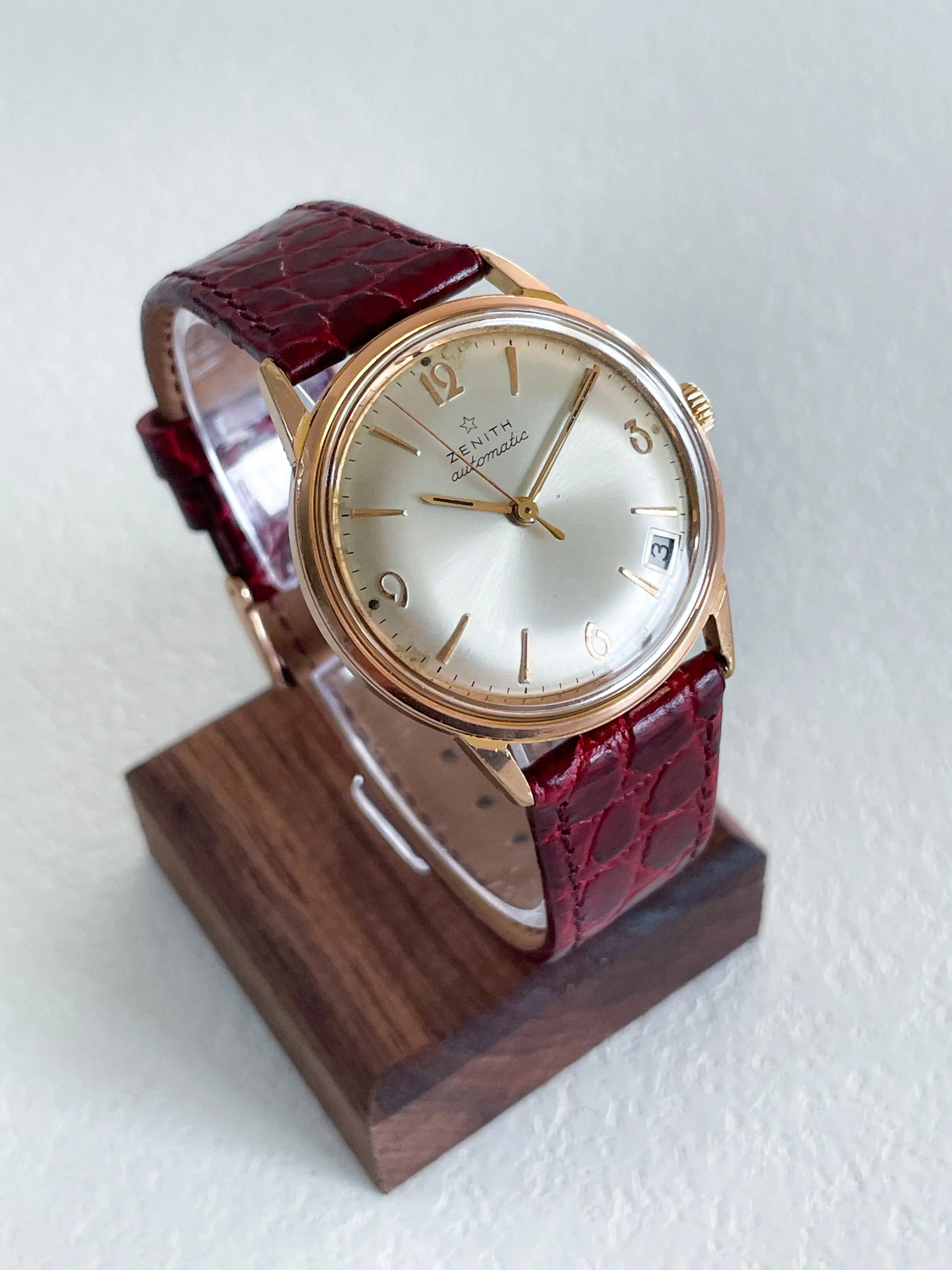 ZENITH Vintage Automatic Date Cal.2542 ZENITH